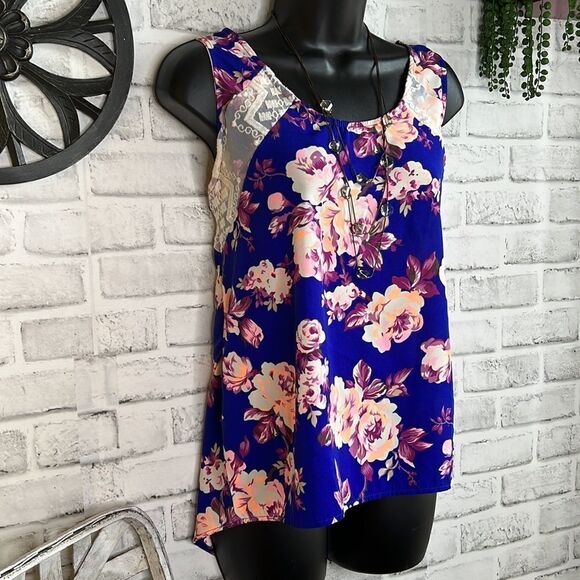 Le Lis Hi Lo Floral Lace Boho Hippie Tank Top Shirt Size Medium - Picture 1 of 6